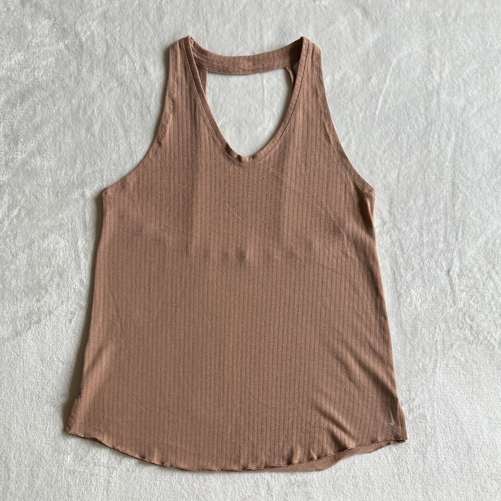 Nike Women's Yoga Training Tank Top, size M lightweight‎